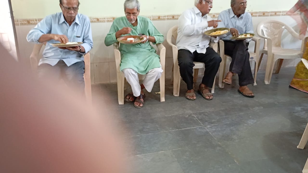 Gallery Image: Karthika Vana Bhojanam